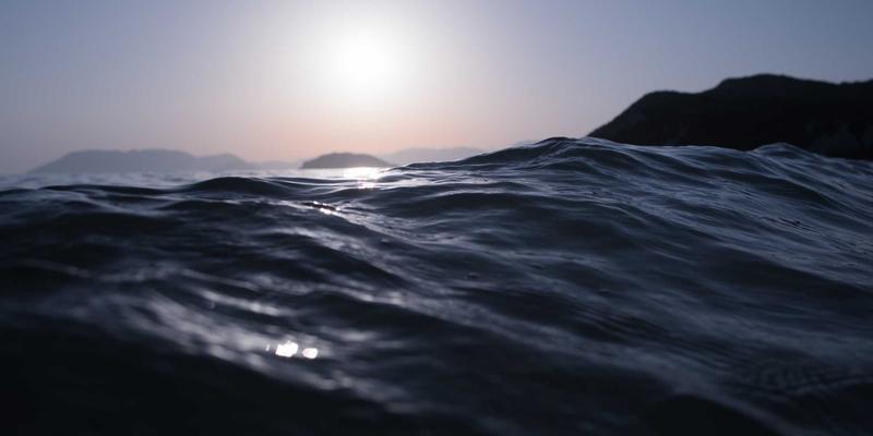 儿童近视防控全攻略：除了少看屏幕，这些保健养生知识更关键